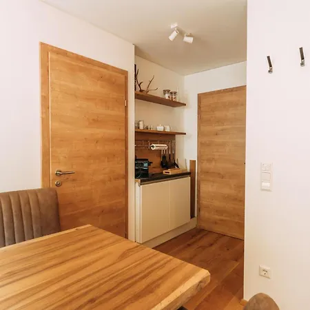 Haus Ganbei Domek alpejski